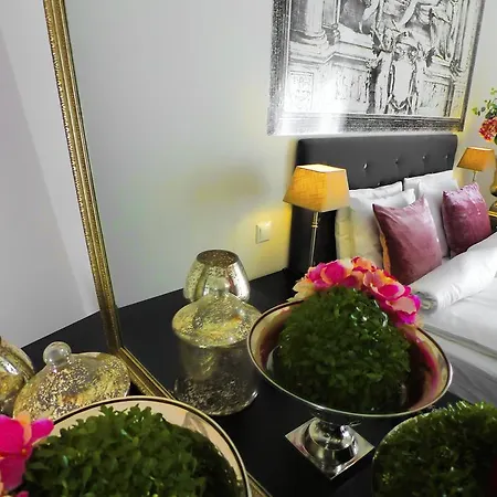 Golden Stars Apartamento Budapest